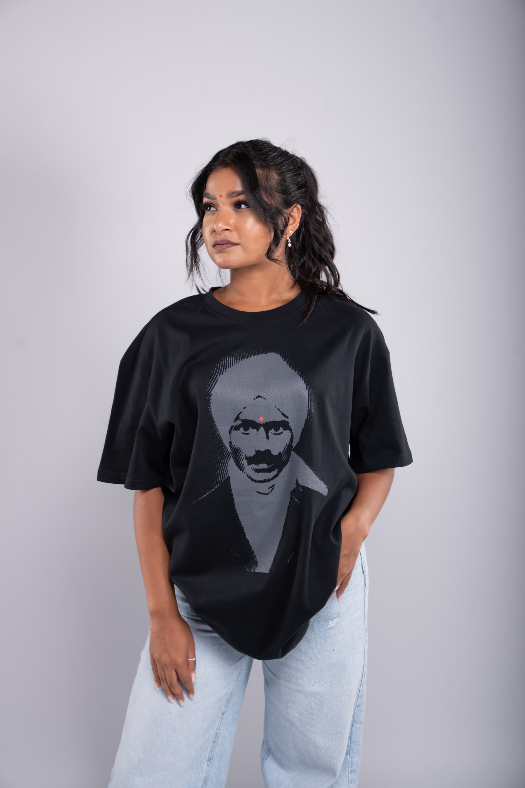 Unser Model ist 160 cm gross und trägt Grösse M